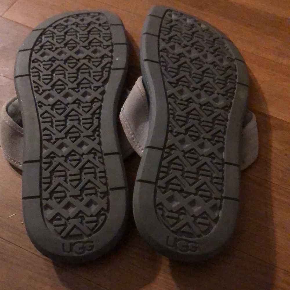 Ugg Flip Flops - image 3